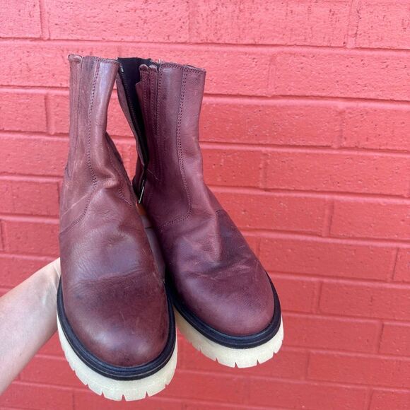 Free People $188 James Chelsea Boots Leather Cherry Chocolate sz 40 US 9 - Picture 10 of 14